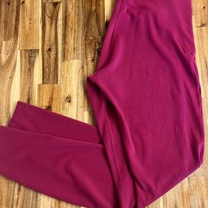 Lululemon Athletica Magenta Leggings size 10